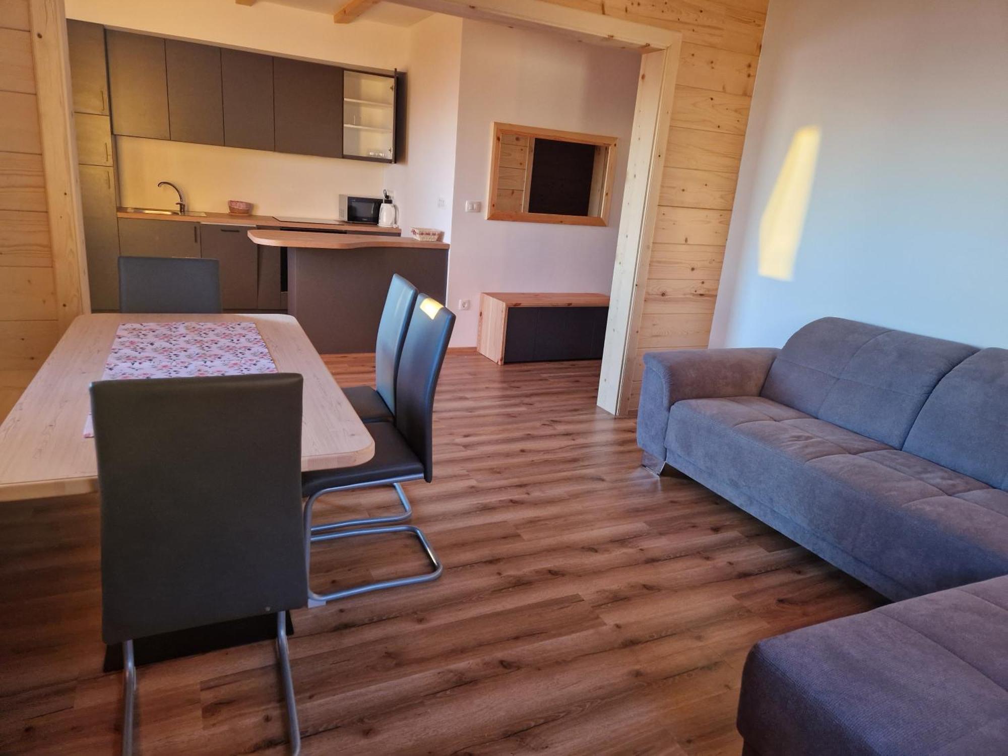 צרקליה נה גורניסקם Guest House Pr Ambruzarju & Apartments חדר תמונה