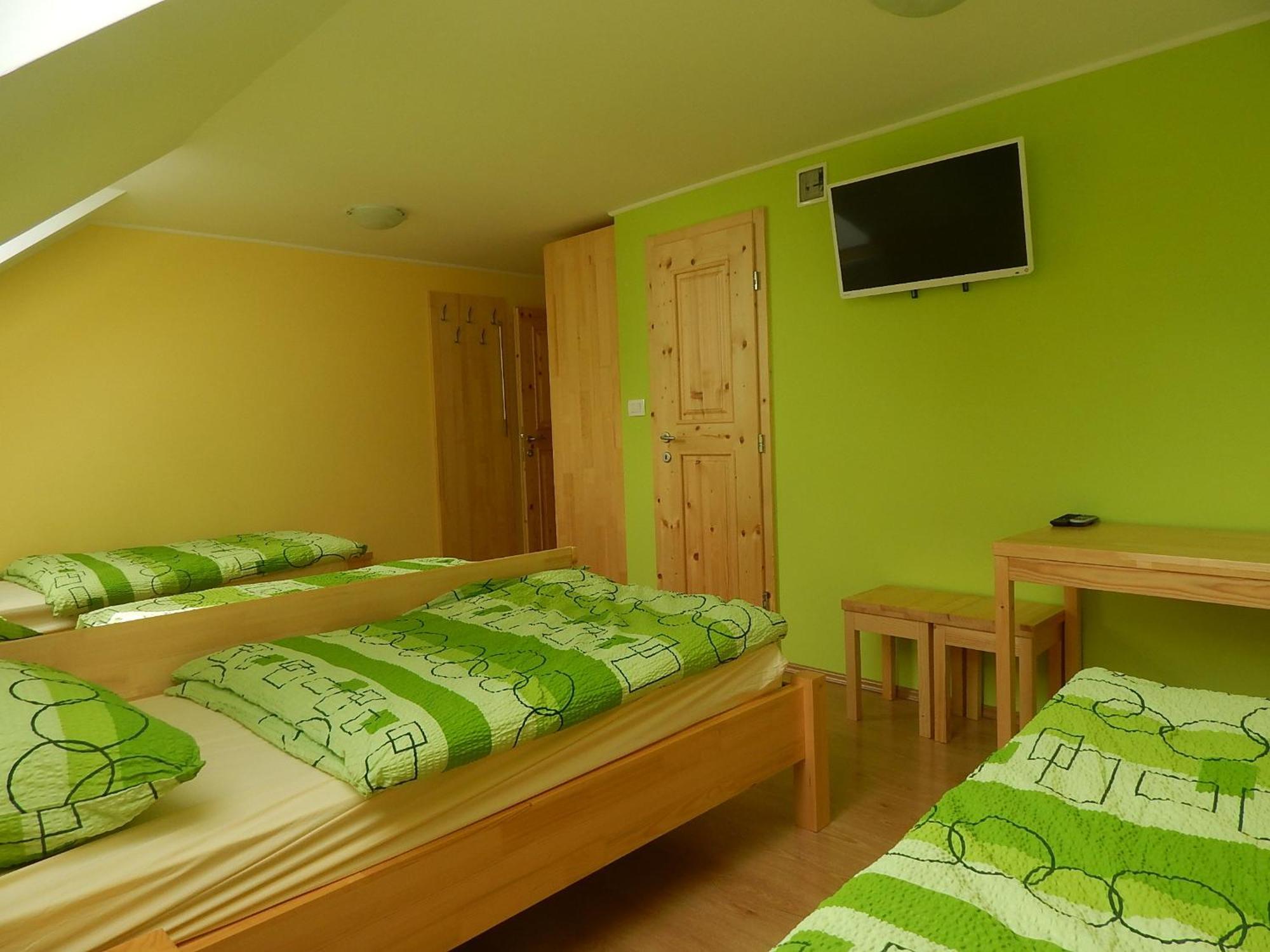 צרקליה נה גורניסקם Guest House Pr Ambruzarju & Apartments חדר תמונה