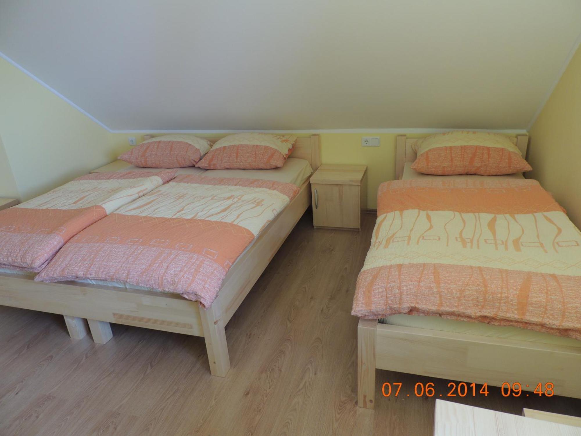 צרקליה נה גורניסקם Guest House Pr Ambruzarju & Apartments מראה חיצוני תמונה